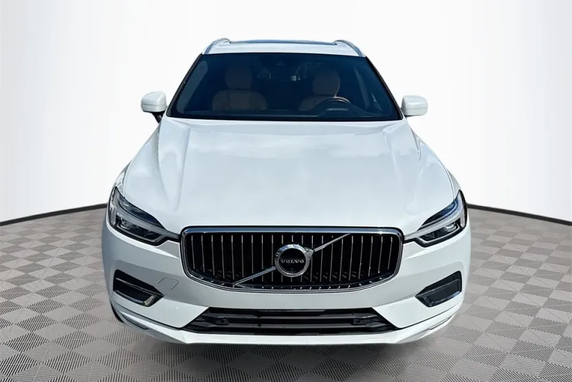 2019 Volvo XC60 T5 Inscription photo 1