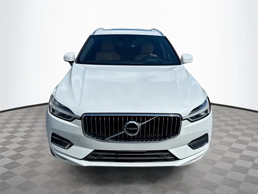 2019 Volvo XC60 T5 Inscription photo 1