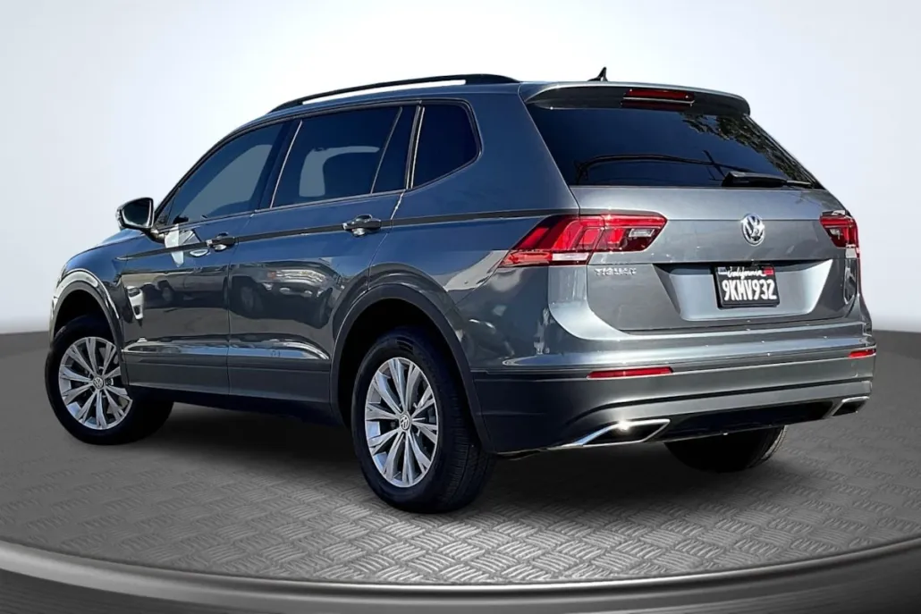 2020 Volkswagen Tiguan S photo 1