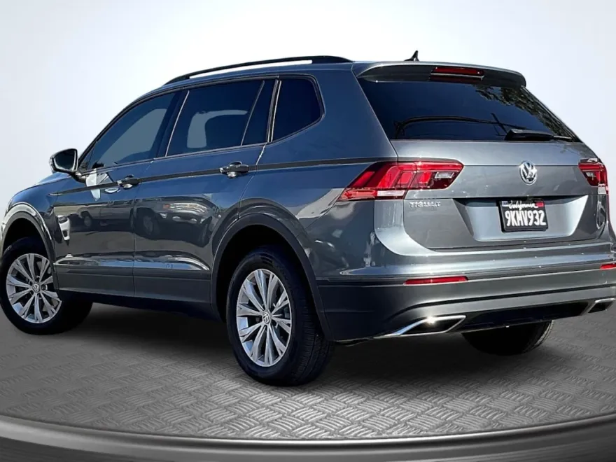 2020 Volkswagen Tiguan S photo 1