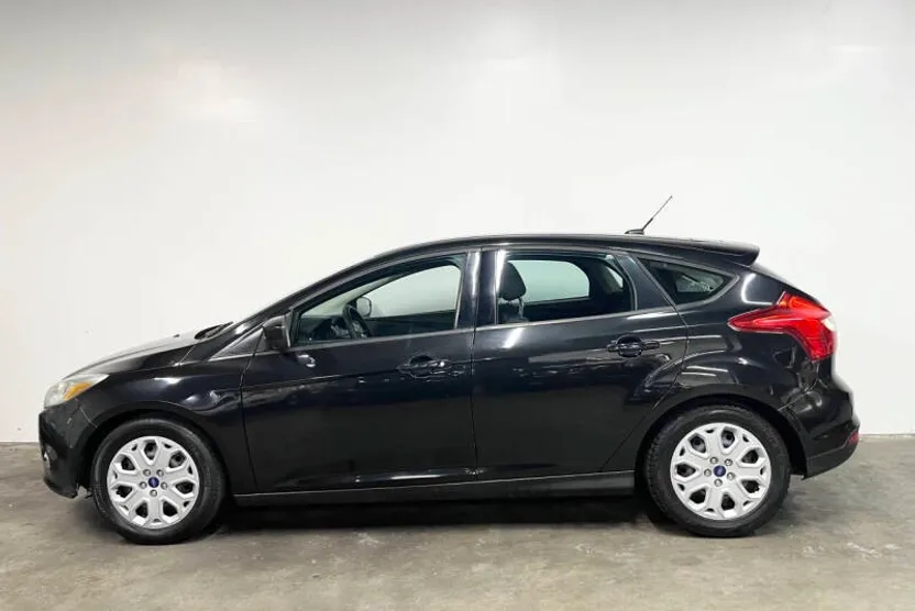 2012 Ford Focus SE photo 1