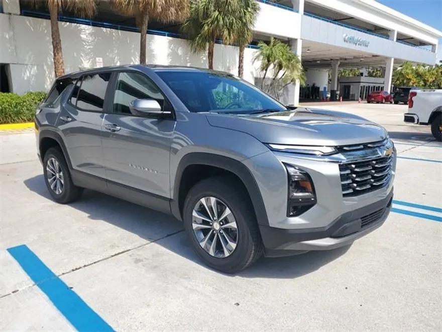 2026 Chevrolet Equinox LT photo 1