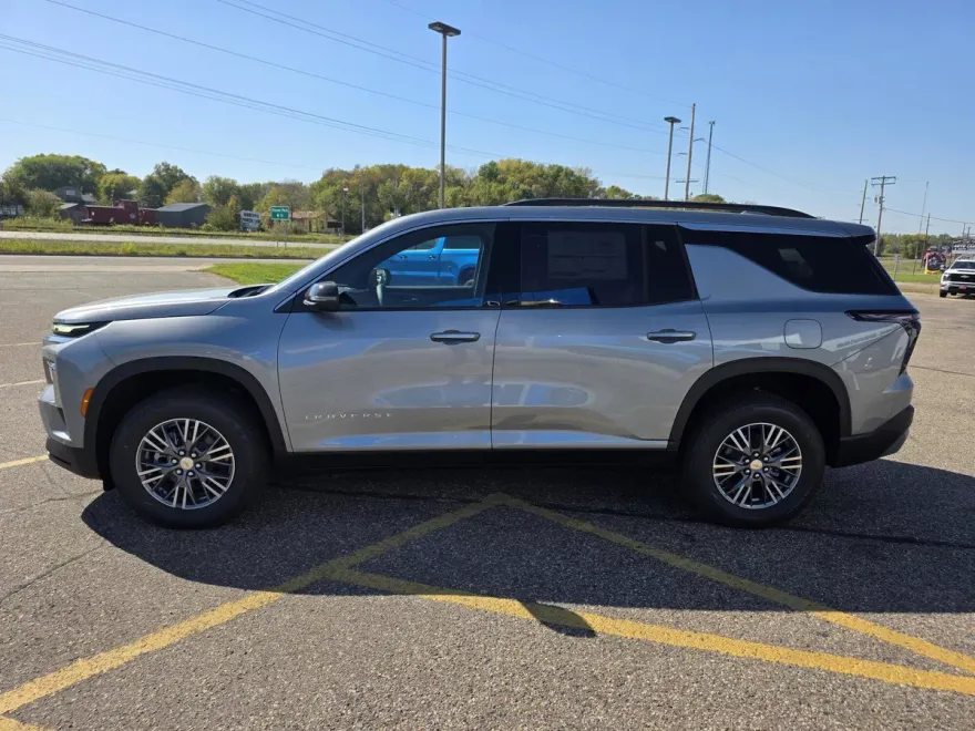 2026 Chevrolet Traverse photo 1