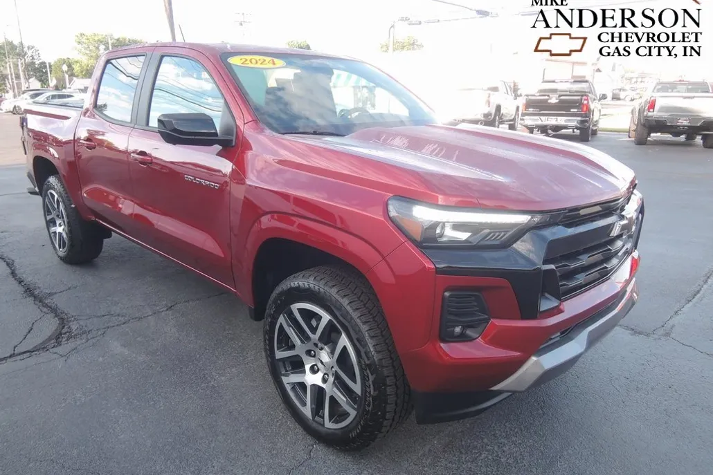 2024 Chevrolet Colorado Z71 photo 1