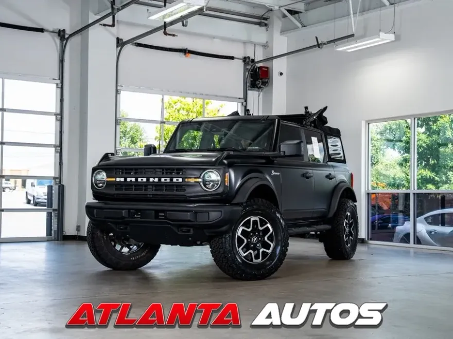 2022 Ford Bronco Base photo 1