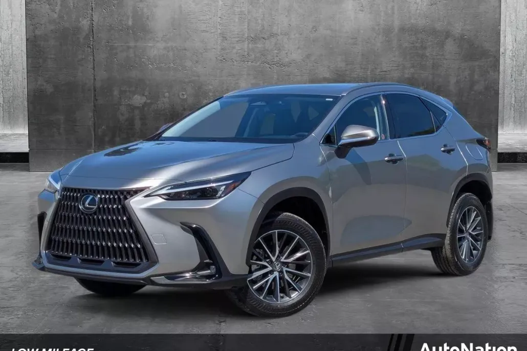 2025 Lexus NX 450h+ Luxury photo 1