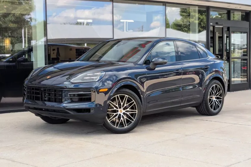 2026 Porsche Cayenne Coupe photo 1