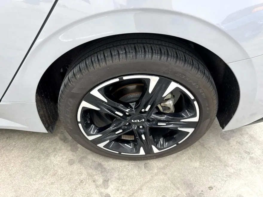 2023 Kia K5 GT-Line photo 23