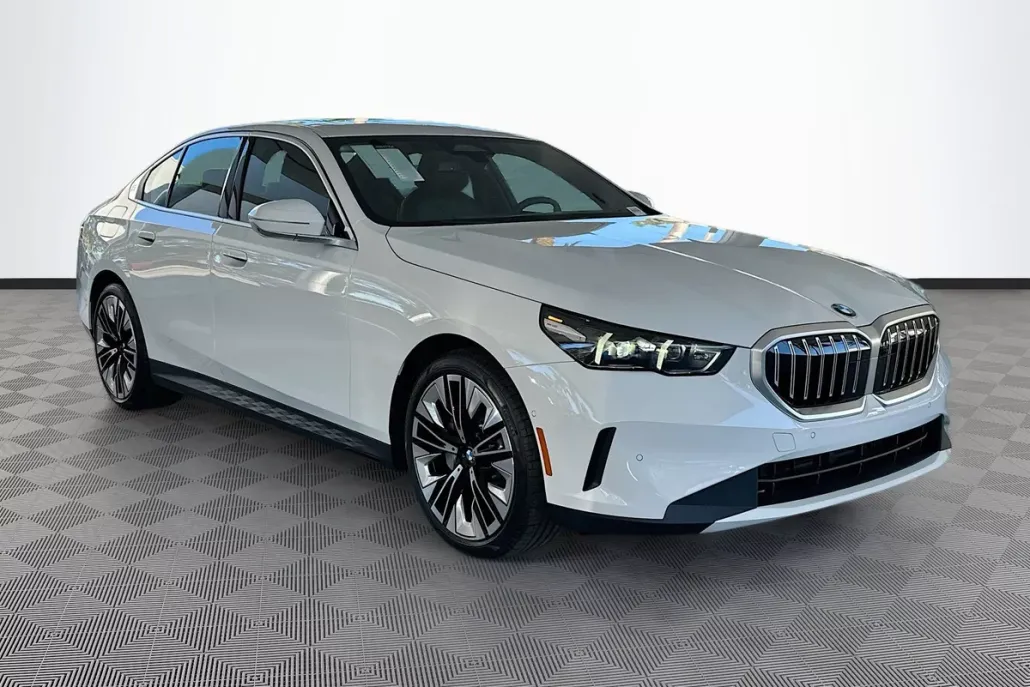 2025 Bmw 530i photo 1