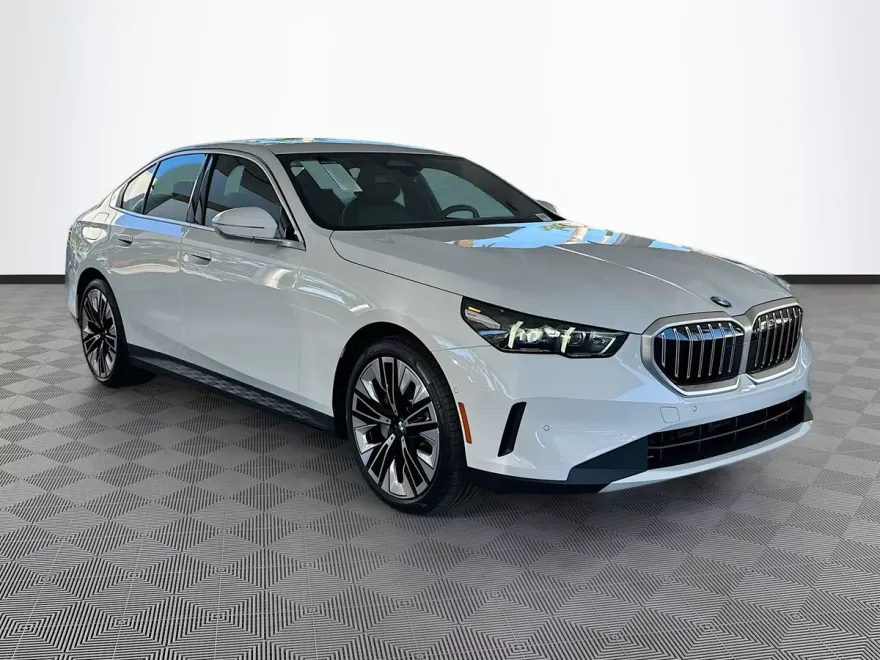 2025 Bmw 530i photo 1
