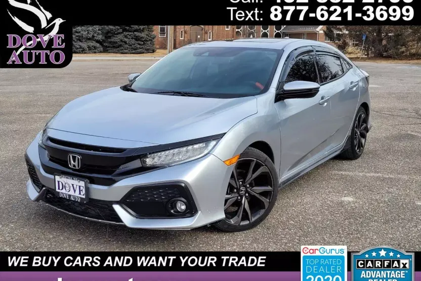 2019 Honda Civic Sport Touring photo 1