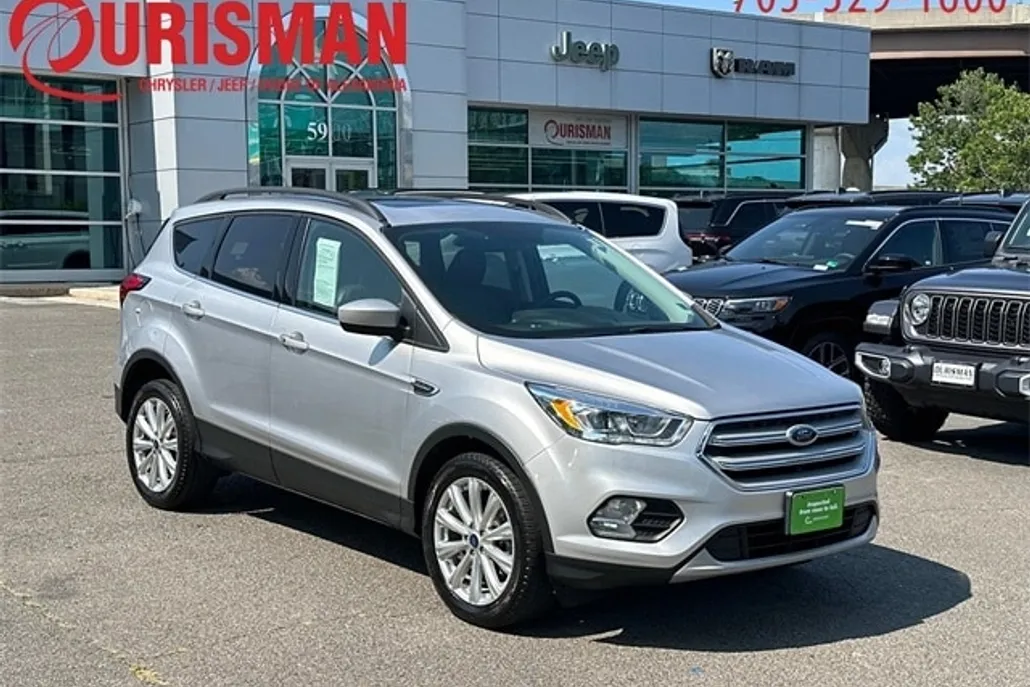 2019 Ford Escape SEL photo 1