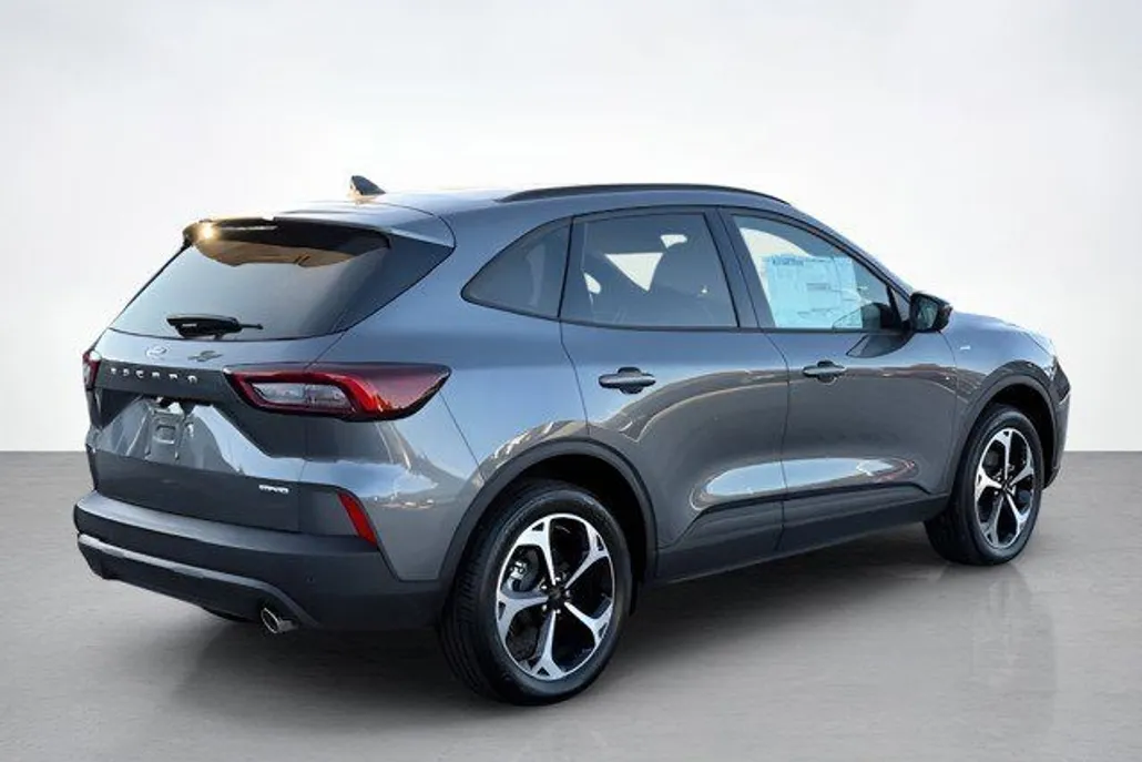 2025 Ford Escape Hybrid ST-Line Select photo 1
