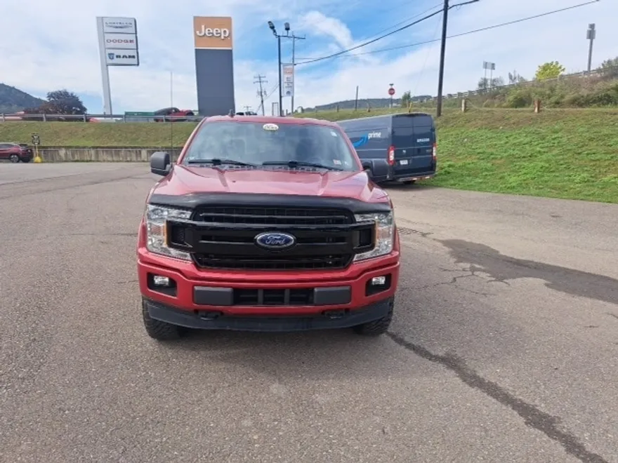 2020 Ford F-150 XLT photo 2