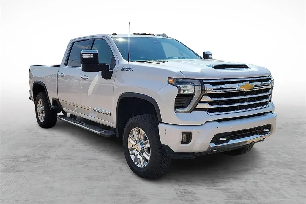 2024 Chevrolet Silverado 2500HD High Country photo 1