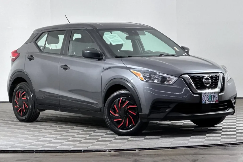 2020 Nissan Kicks S photo 1