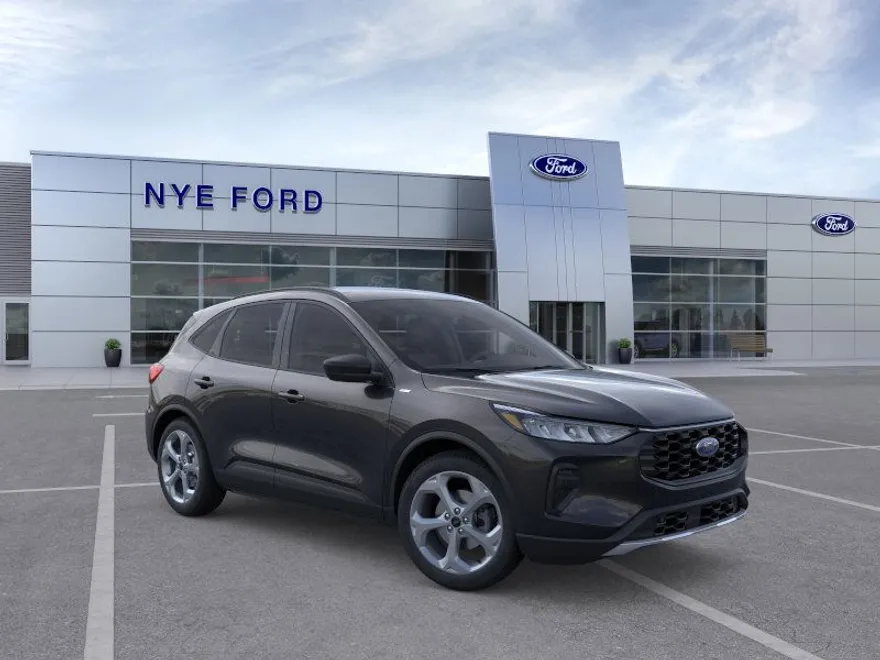 2025 Ford Escape ST-Line photo 1