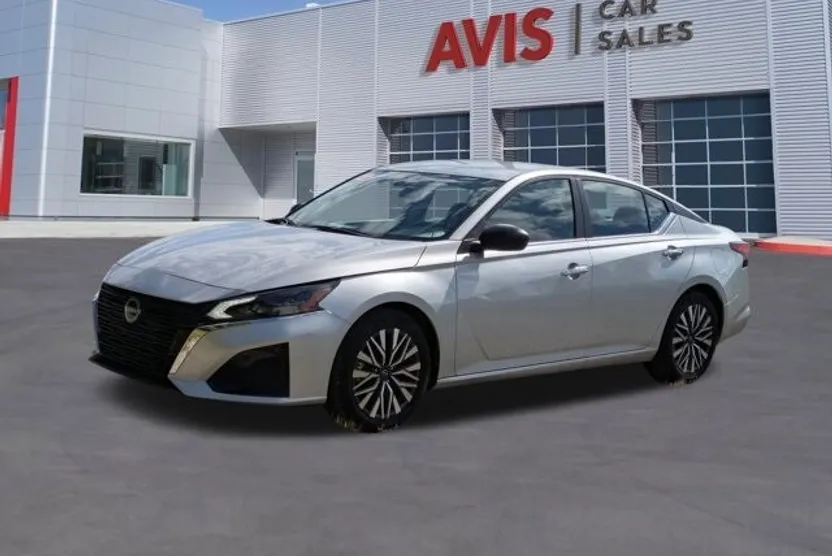 2024 Nissan Altima 2.5 SV photo 1