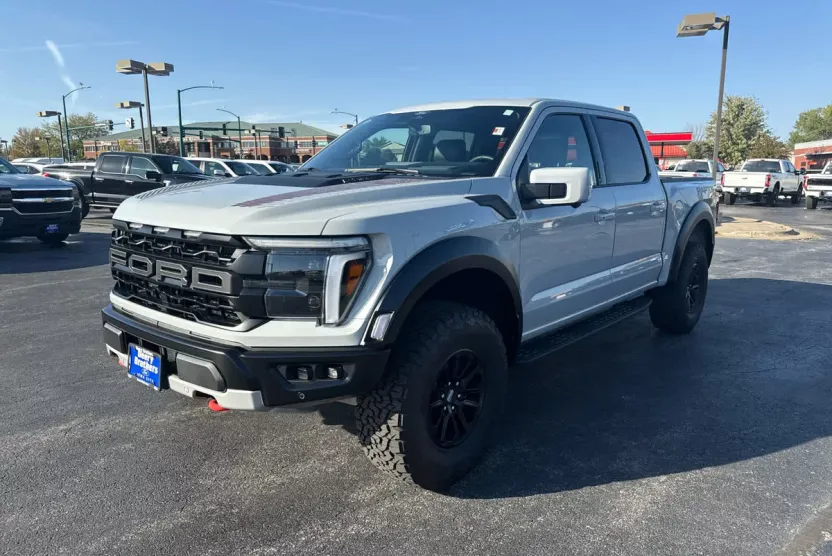 2024 Ford F-150 Raptor photo 1