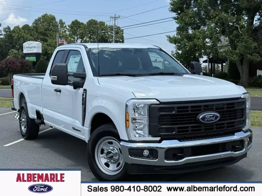 2025 Ford F-350 photo 1