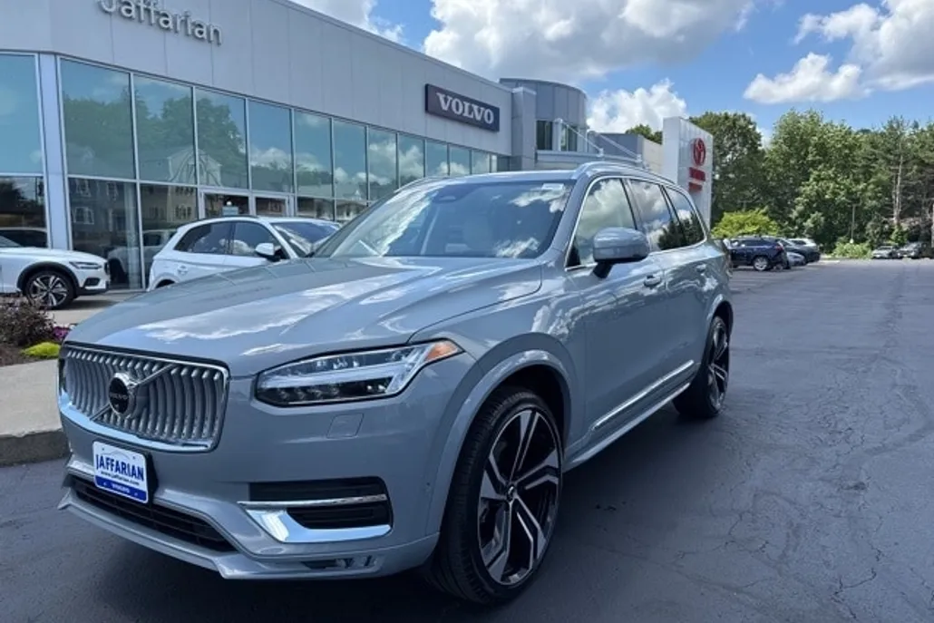 2024 Volvo XC90 Ultimate photo 1