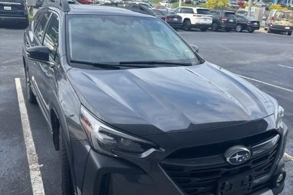 2023 Subaru Outback Limited XT photo 1