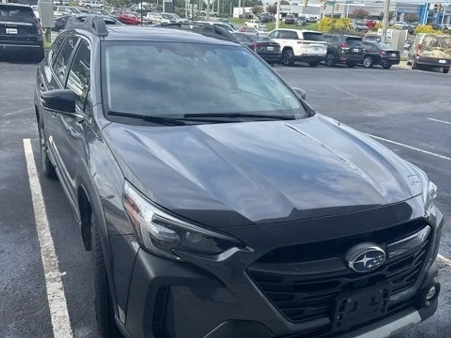 2023 Subaru Outback Limited XT photo 1