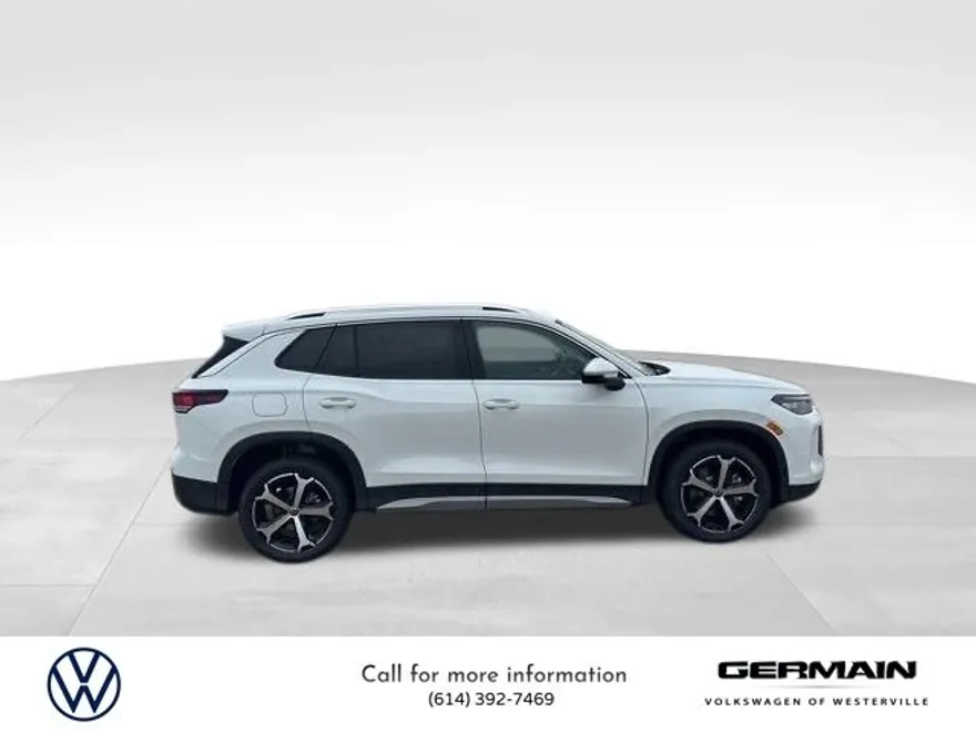 2025 Volkswagen Tiguan SE photo 1