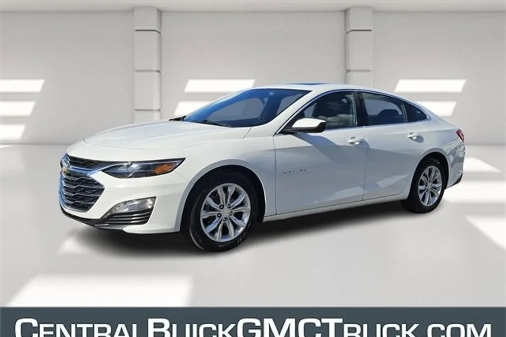 2024 Chevrolet Malibu 1LT photo 1