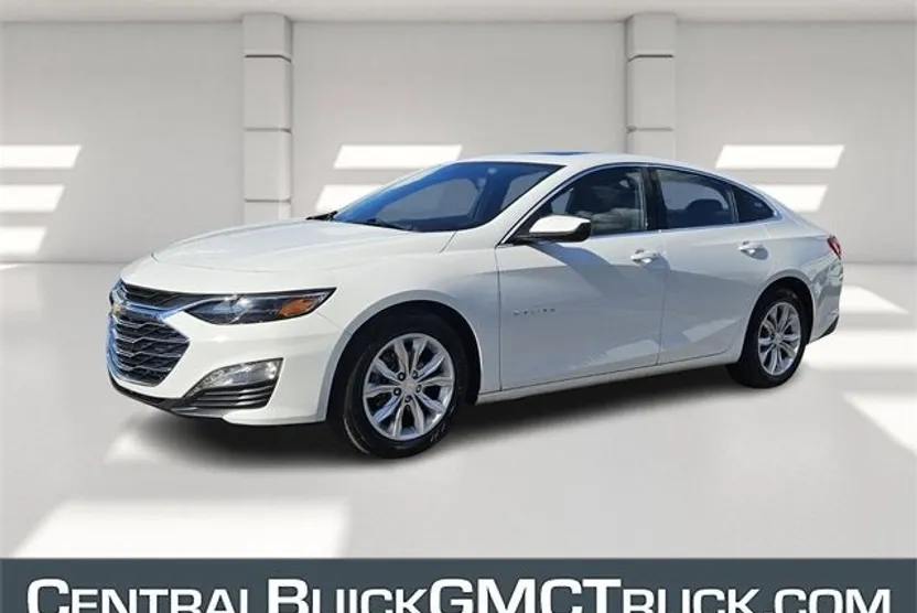 2024 Chevrolet Malibu 1LT photo 1