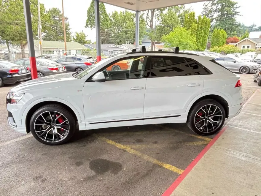 2019 Audi Q8 Premium Plus line photo 1