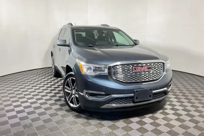 2019 Gmc Acadia Denali photo 1