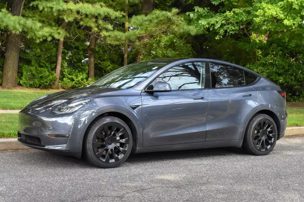 2021 Tesla Model Y Long Range photo 1