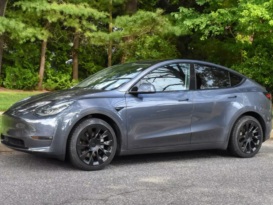 2021 Tesla Model Y Long Range photo 1
