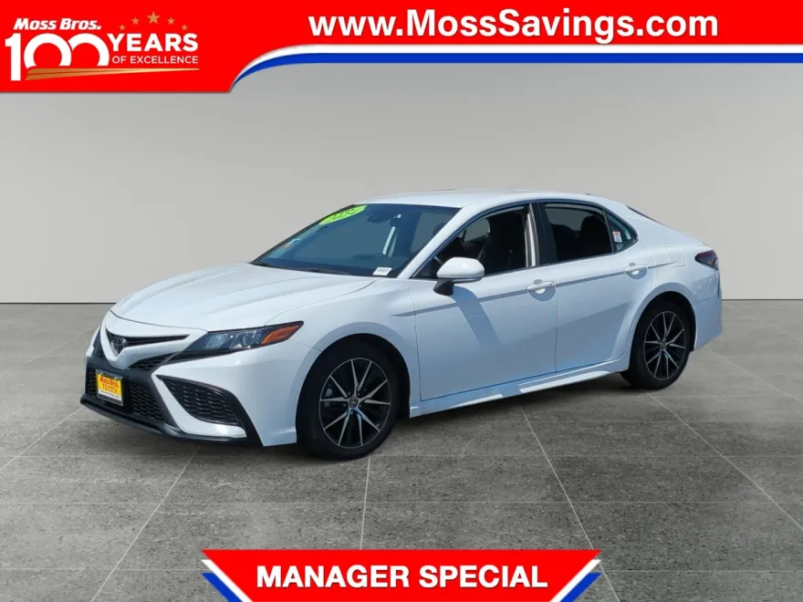 2024 Toyota Camry SE photo 1