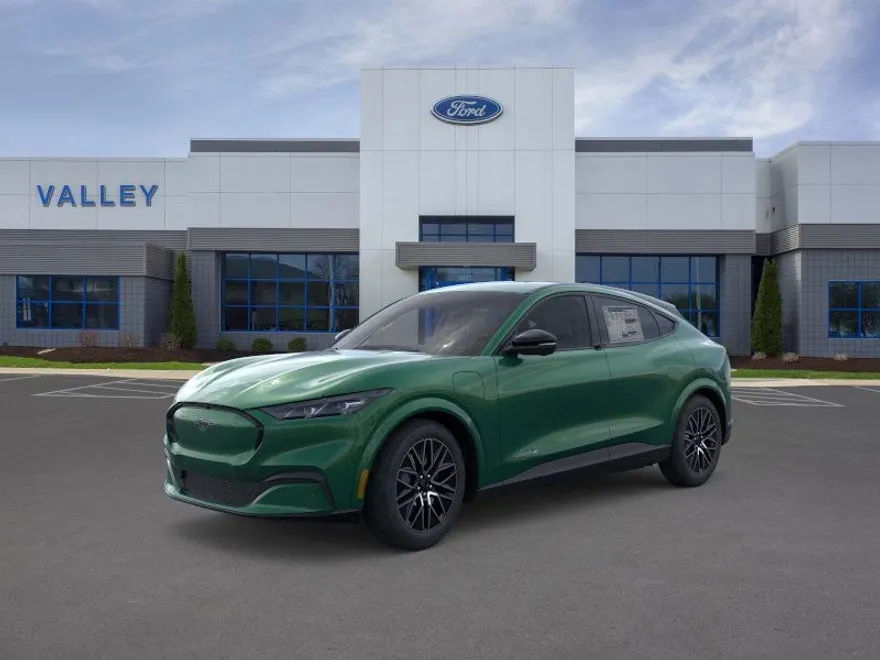 2025 Ford Mustang Mach-E Premium photo 1