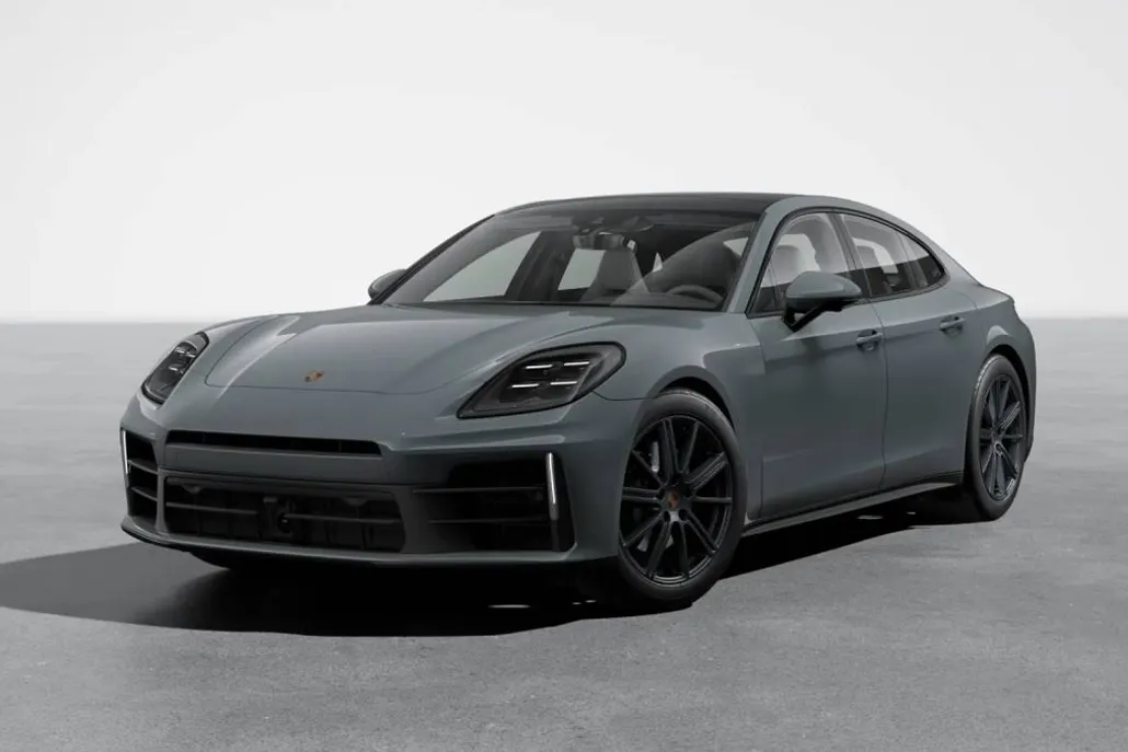 2026 Porsche Panamera 4 photo 1