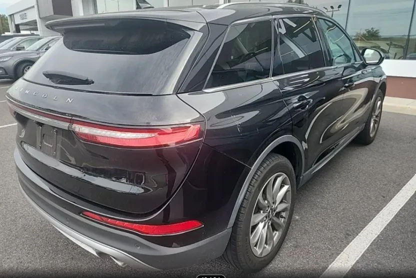 2021 Lincoln Corsair Standard photo 1