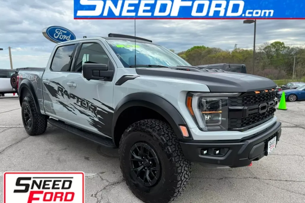 2023 Ford F-150 Raptor photo 1