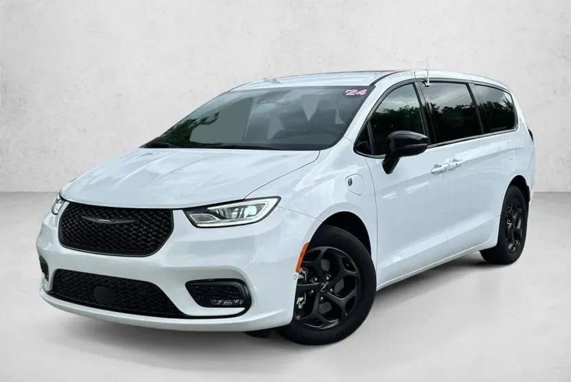 2024 Chrysler Pacifica Hybrid S Appearance photo 1