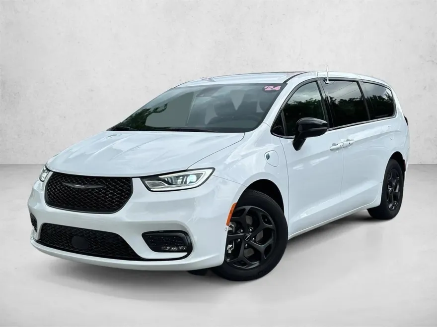 2024 Chrysler Pacifica Hybrid S Appearance photo 1