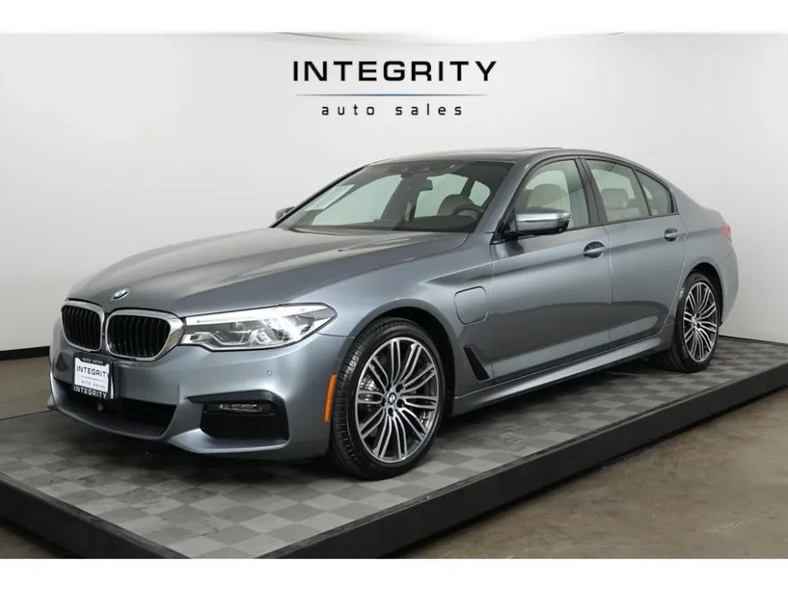 2020 Bmw 530e xDrive Sedan photo 1