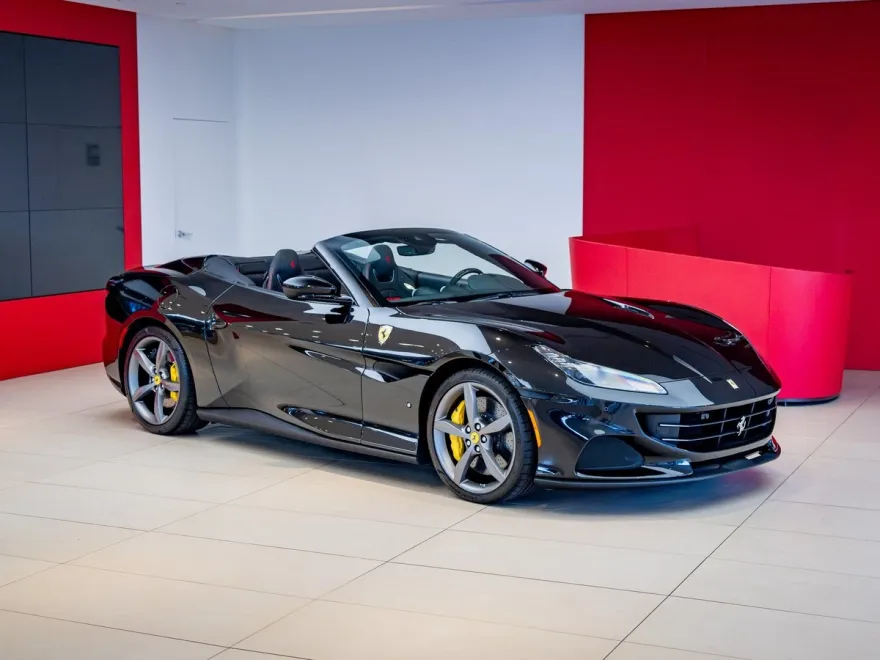 2023 Ferrari Portofino Base photo 1