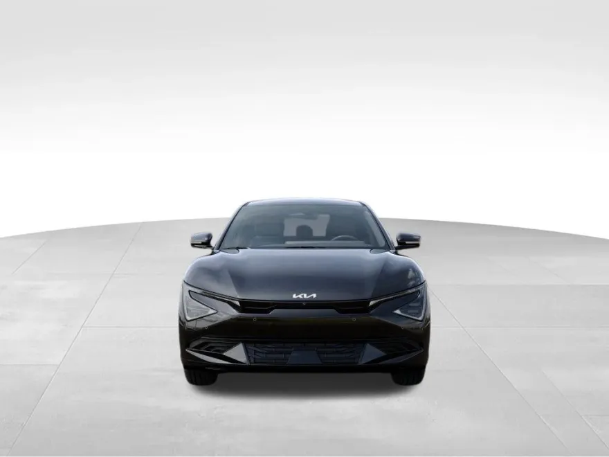 2025 Kia EV6 Light photo 1