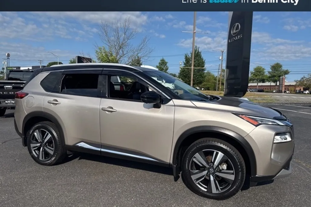 2021 Nissan Rogue SL photo 1