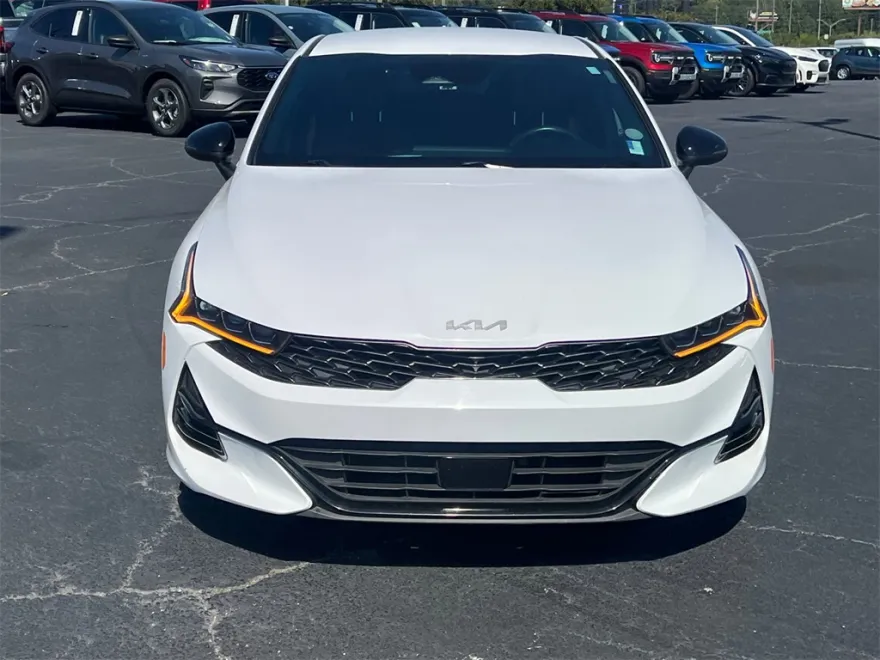 2023 Kia K5 GT-Line photo 1