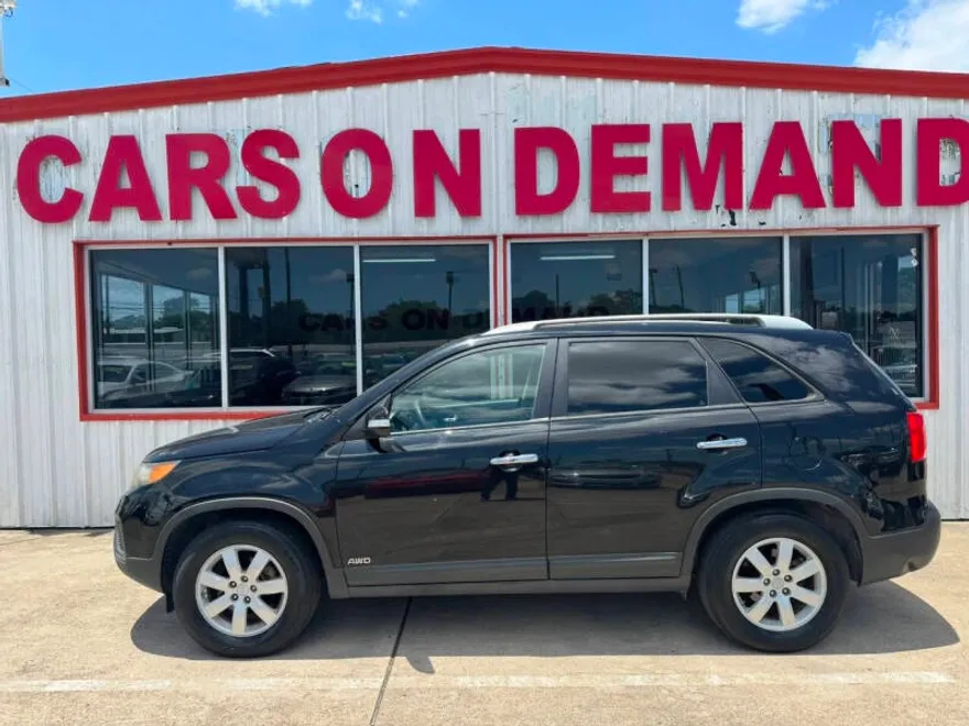 2012 Kia Sorento LX photo 1