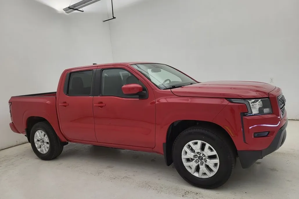 2022 Nissan Frontier SV photo 1