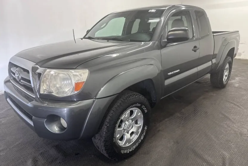 2009 Toyota Tacoma V6 photo 1