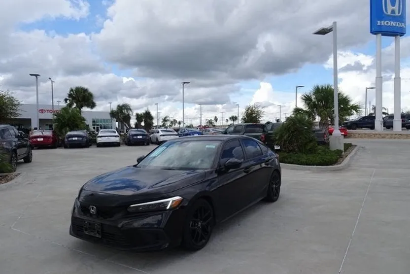 2022 Honda Civic Hatchback Sport photo 1